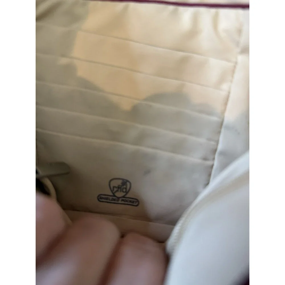Travelon RFID Anti-Theft Essential Messenger Bag - Maroon
